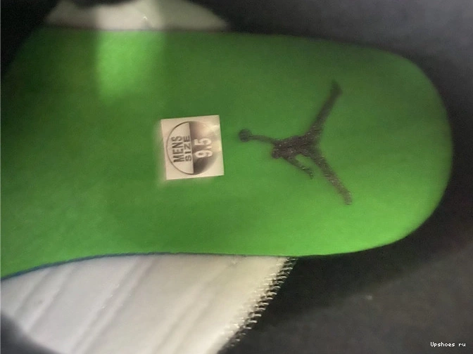 DB6537-113 “LUCKY 13 JORDAN AIR GREEN” 0410